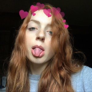 Meet your Posher, Caitlin